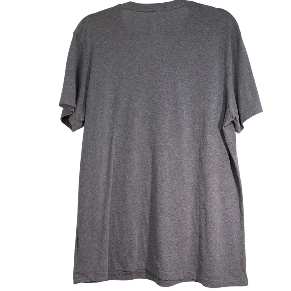 Jason Scott V-Neck Tee - Picture 2 of 6